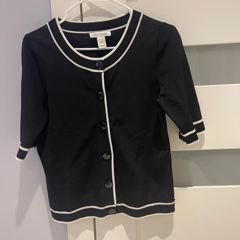 White House Black Market top M size